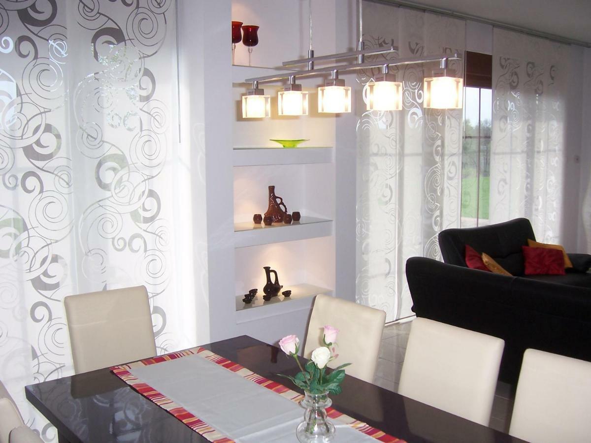 Domwigierski Pl -Jeziorki -Gr- Comfort-Ferienhaus-Polen - Wlasna Linia Brzegowa I Sauna Wysoki Most  外观 照片